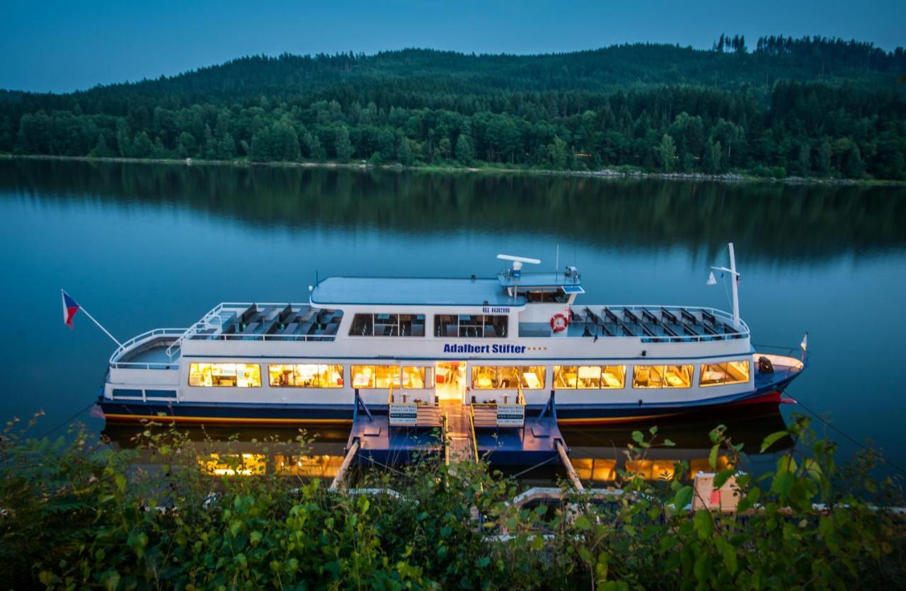 Lipno Riviera - Mysi V Bote Daire Lipno nad Vltavou Dış mekan fotoğraf